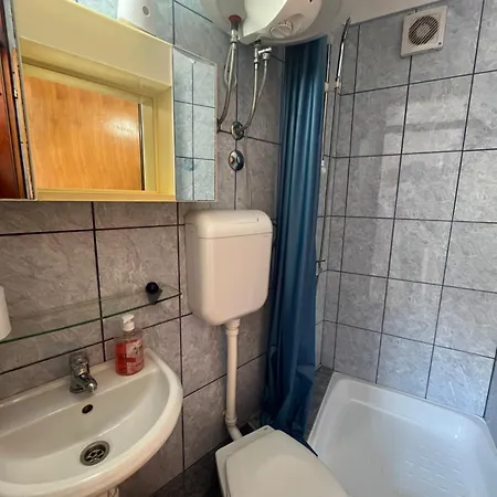 Διαμέρισμα Narona 1910 *