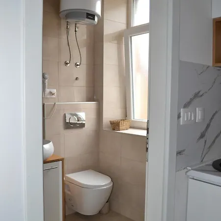 Διαμέρισμα Narona 1910 *